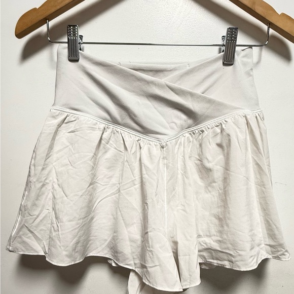 aerie Dresses & Skirts - Aerie White Skirt Size M